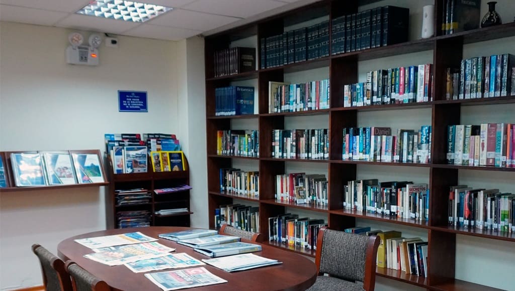 biblioteca02